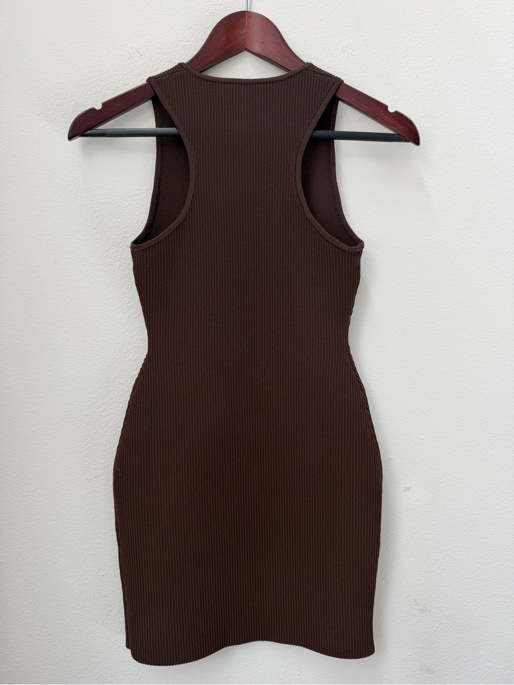 Aritzia Babaton Sculpt Ribbed Knit Racer Mini Dress in Rich Mocha Brown Size XS - Picture 6 of 11